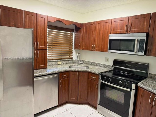 4484 S carambola cir 27321, Coconut Creek, FL 33066