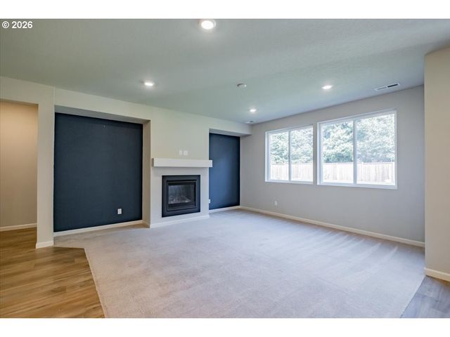 315 CYPRESS St, Mt Angel, OR 97362