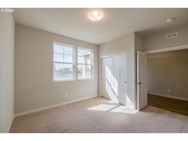 315 CYPRESS St, Mt Angel, OR 97362