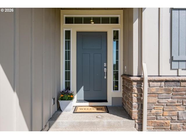 315 CYPRESS St, Mt Angel, OR 97362