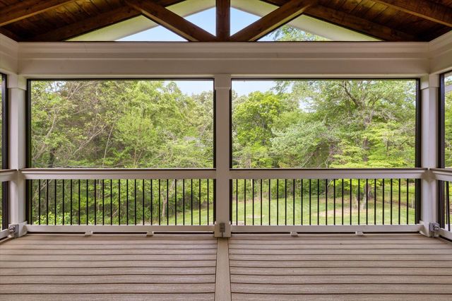 3907 Lake Haven Circle, Chattanooga, TN 37416