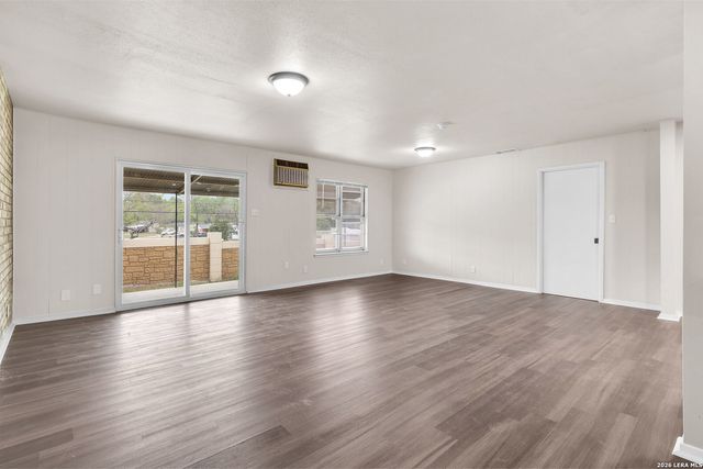 4850 Shadydale, San Antonio, TX 78228