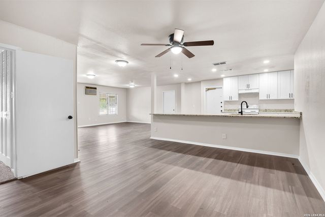 4850 Shadydale, San Antonio, TX 78228