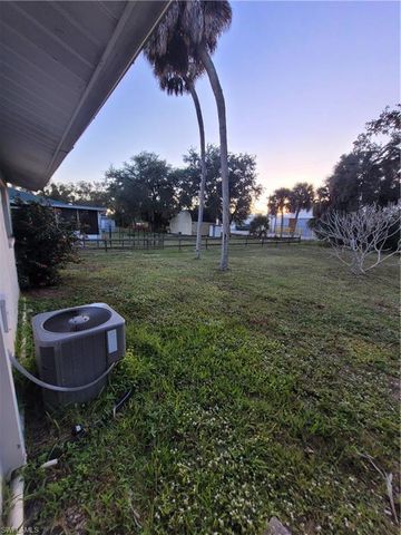 1865 Lavonia LN, North Fort Myers, FL 33917