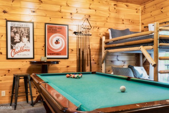 4250 Mountain Rest Way, Sevierville, TN 37876