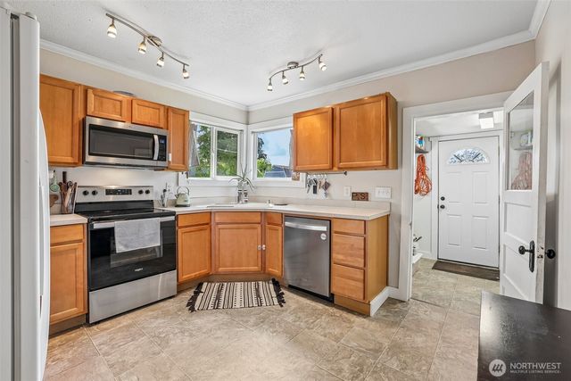 10434 11th Avenue Ct S, Tacoma, WA 98444
