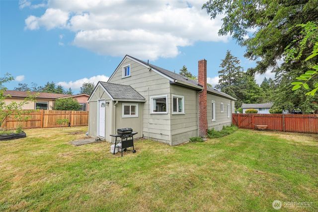 10434 11th Avenue Ct S, Tacoma, WA 98444