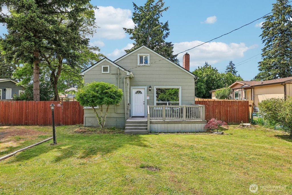 10434 11th Avenue Ct S, Tacoma, WA 98444