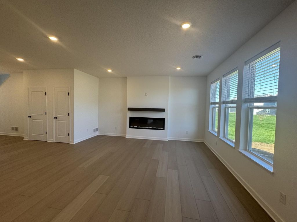 18364 Gladhurst Lane, Lakeville, MN 55044 — photo 3