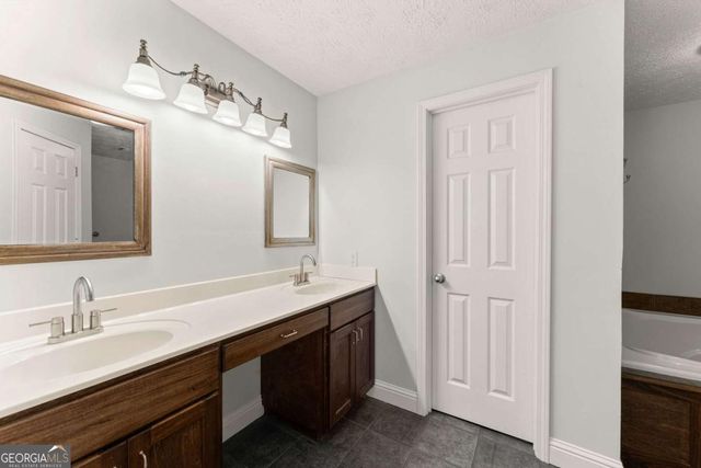 59 W Wright Street, Winder, GA 30680