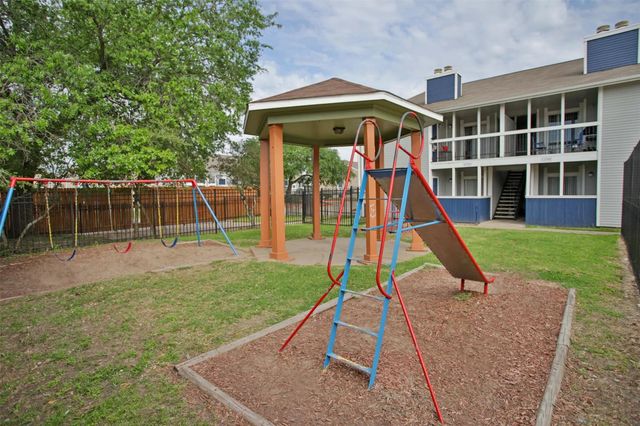 2700 S Dairy Ashford Road 619D, Houston, TX 77082