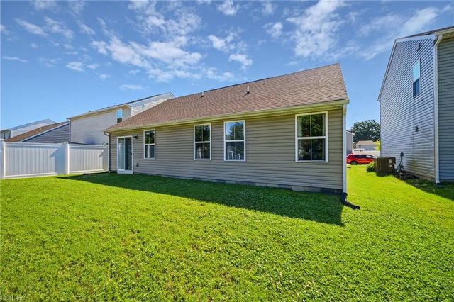334 Forecastle ST, Portsmouth, VA 23702
