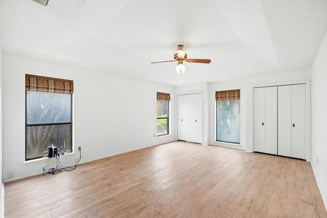 2401 Oak Shadow Court, Arlington, TX 76017