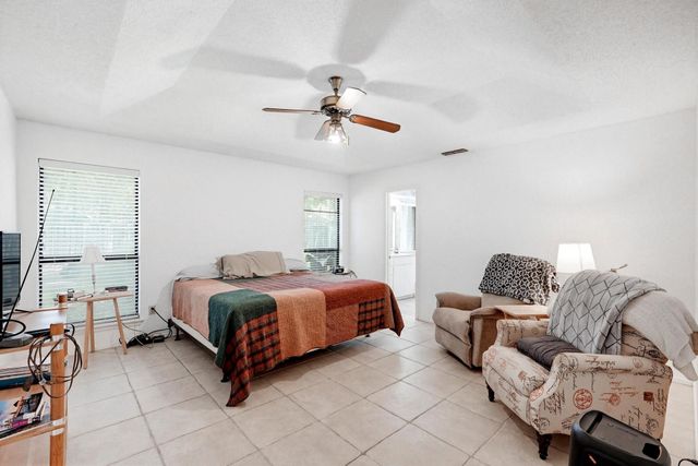 2401 Oak Shadow Court, Arlington, TX 76017