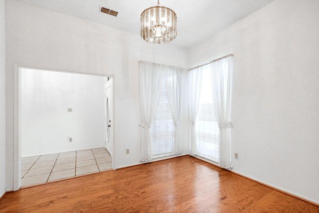 2401 Oak Shadow Court, Arlington, TX 76017