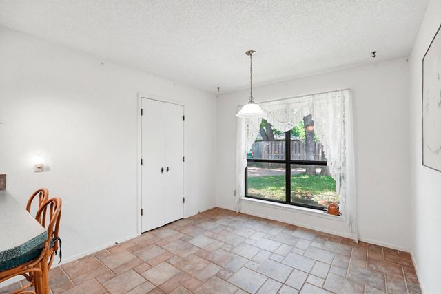 2401 Oak Shadow Court, Arlington, TX 76017