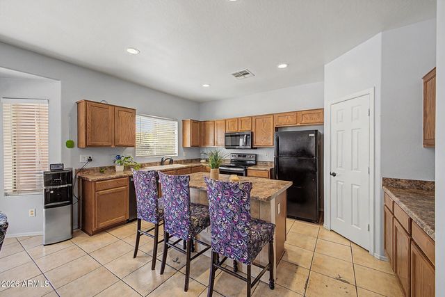 9231 W RAYMOND Street, Tolleson, AZ 85353