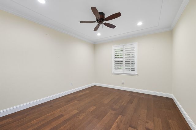 1357 Roaring Springs Road, Fort Worth, TX 76114