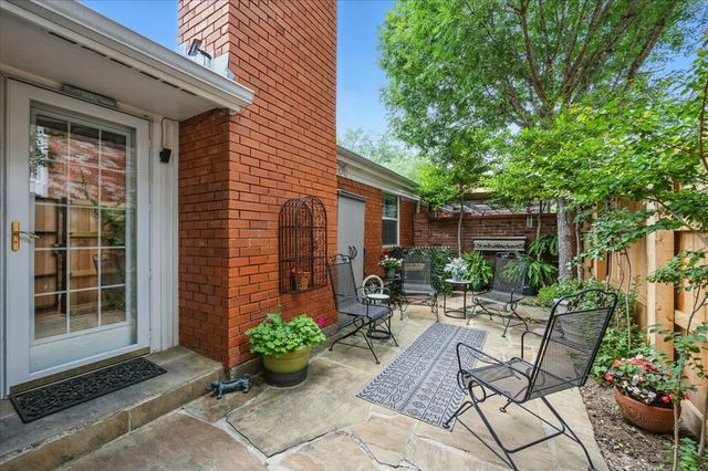 1357 Roaring Springs Road, Fort Worth, TX 76114