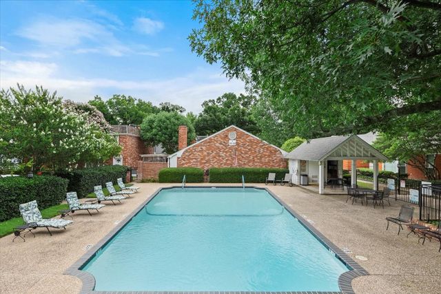 1357 Roaring Springs Road, Fort Worth, TX 76114