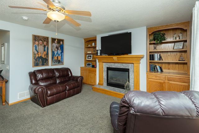 301 N 16th Street, Indianola, IA 50125