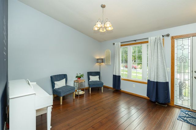 301 N 16th Street, Indianola, IA 50125