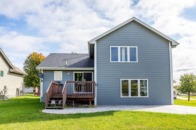 301 N 16th Street, Indianola, IA 50125