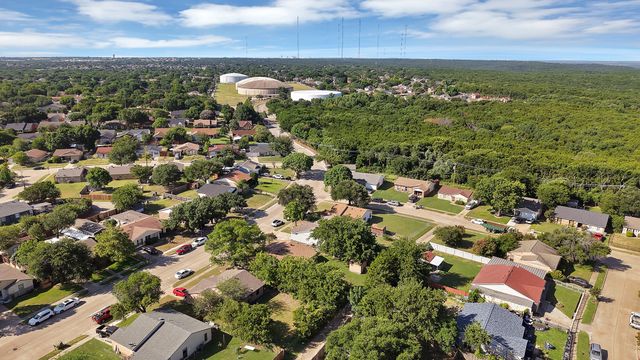 9519 County View Road, Dallas, TX 75249
