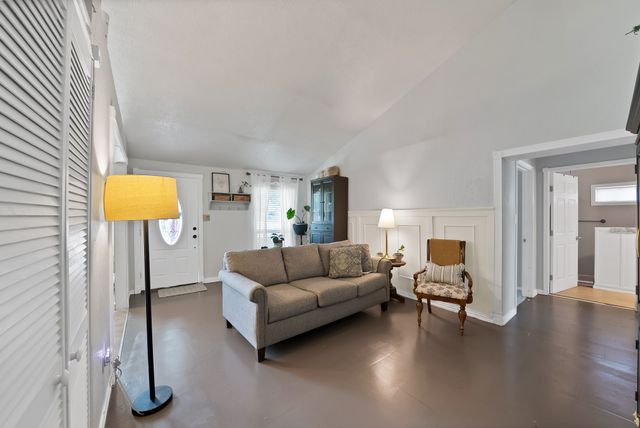 9519 County View Road, Dallas, TX 75249