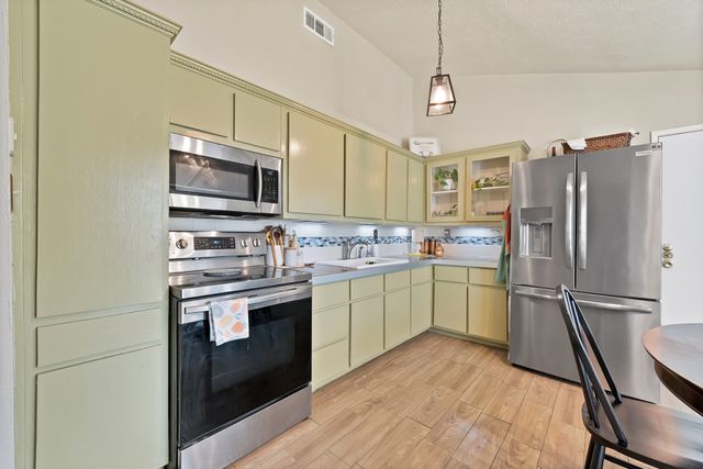 9519 County View Road, Dallas, TX 75249
