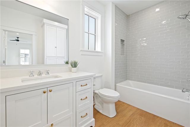 255 E 11th Street, Fayetteville, AR 72701