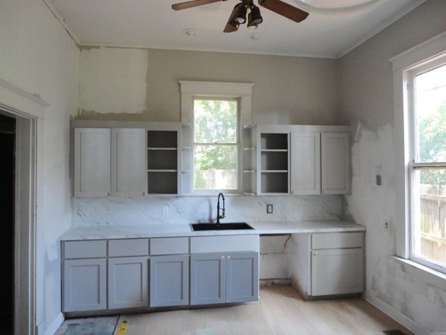 912 S Oak Street, Little Rock, AR 72204