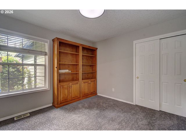 1515 Se 103RD Ave, Vancouver, WA 98664