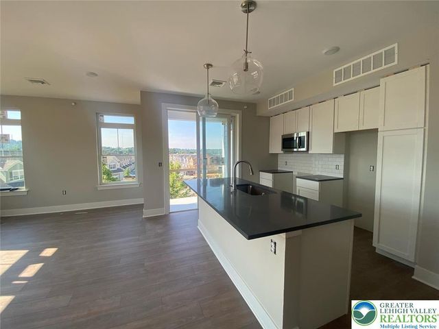 2250 Lafayette Park Drive A2, Forks Twp, PA 18040