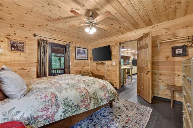 24 Wolf Howl Trail, Sautee Nacoochee, GA 30571