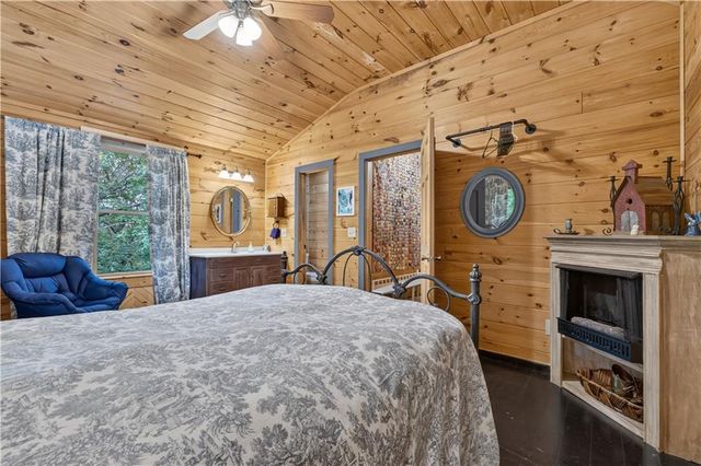 24 Wolf Howl Trail, Sautee Nacoochee, GA 30571