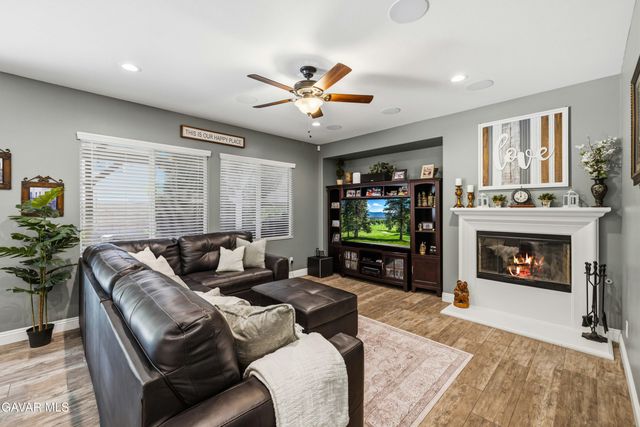 43708 Tahoe Way, Lancaster, CA 93536