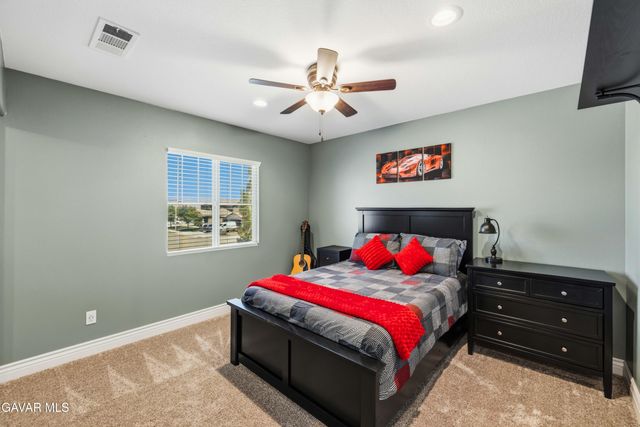 43708 Tahoe Way, Lancaster, CA 93536