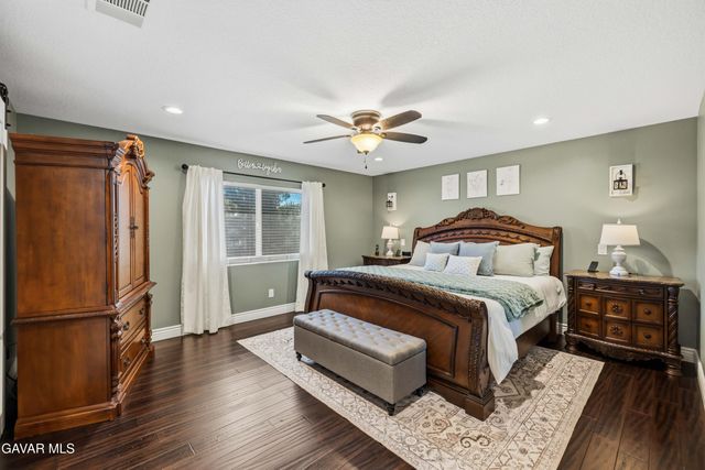 43708 Tahoe Way, Lancaster, CA 93536