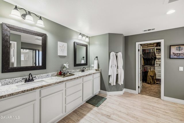 43708 Tahoe Way, Lancaster, CA 93536