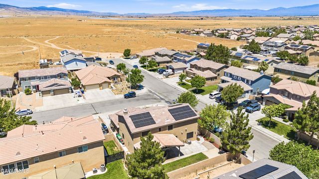 43708 Tahoe Way, Lancaster, CA 93536