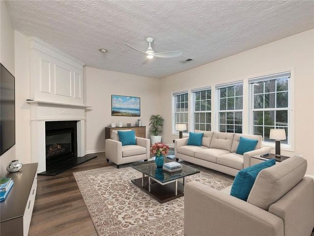 3219 Juniper NW Drive, Kennesaw, GA 30144