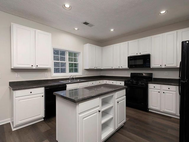 3219 Juniper NW Drive, Kennesaw, GA 30144