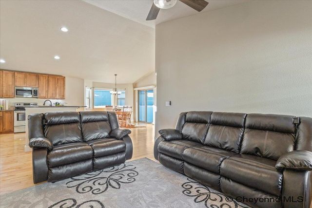 6526 HITCHING POST LN, Cheyenne, WY 82001