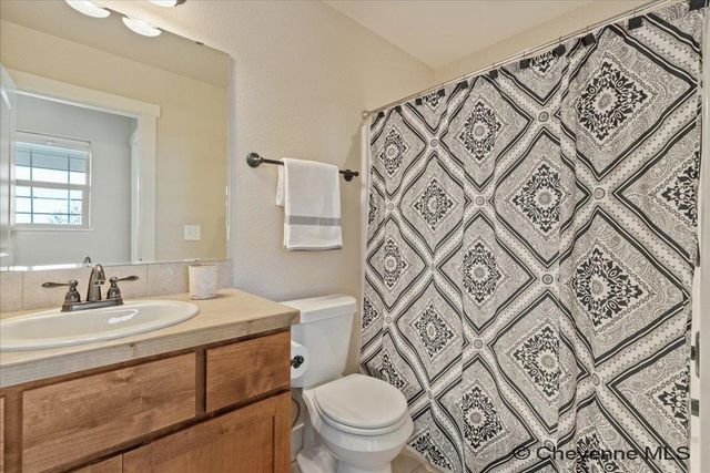 6526 HITCHING POST LN, Cheyenne, WY 82001