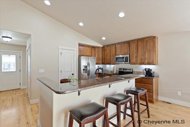 6526 HITCHING POST LN, Cheyenne, WY 82001