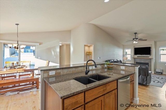 6526 HITCHING POST LN, Cheyenne, WY 82001