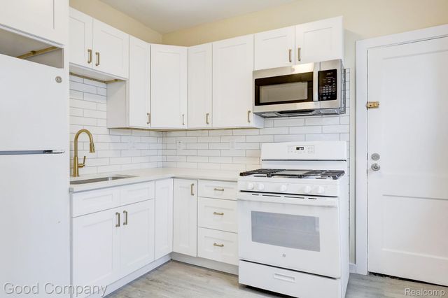 338 E Webster Street, Ferndale, MI 48220