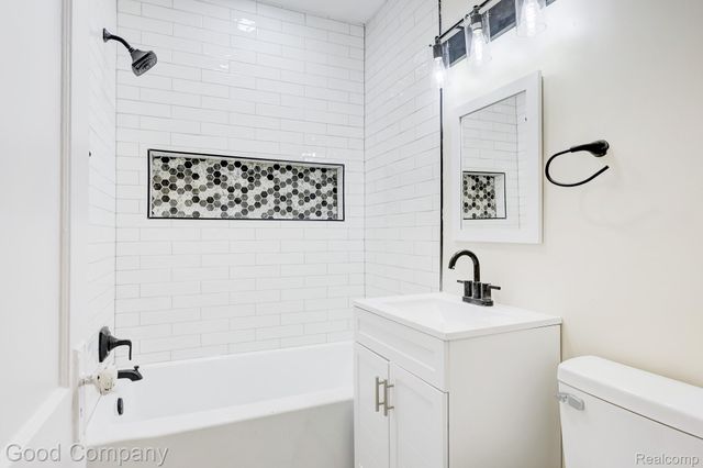 338 E Webster Street, Ferndale, MI 48220