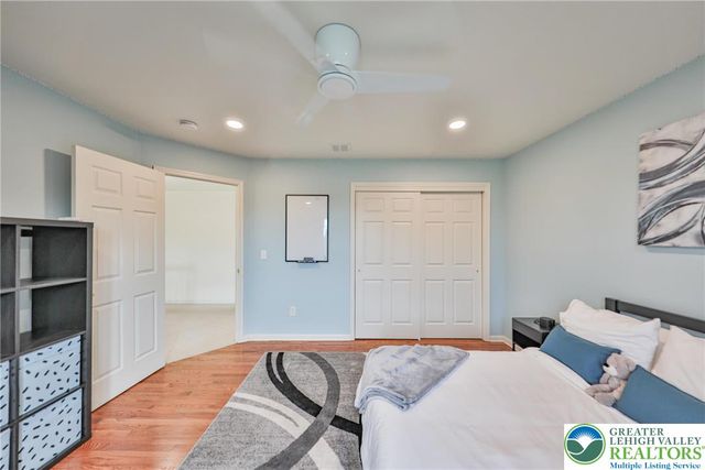 4544 Oakwood Lane, Lower Nazareth Twp, PA 18064